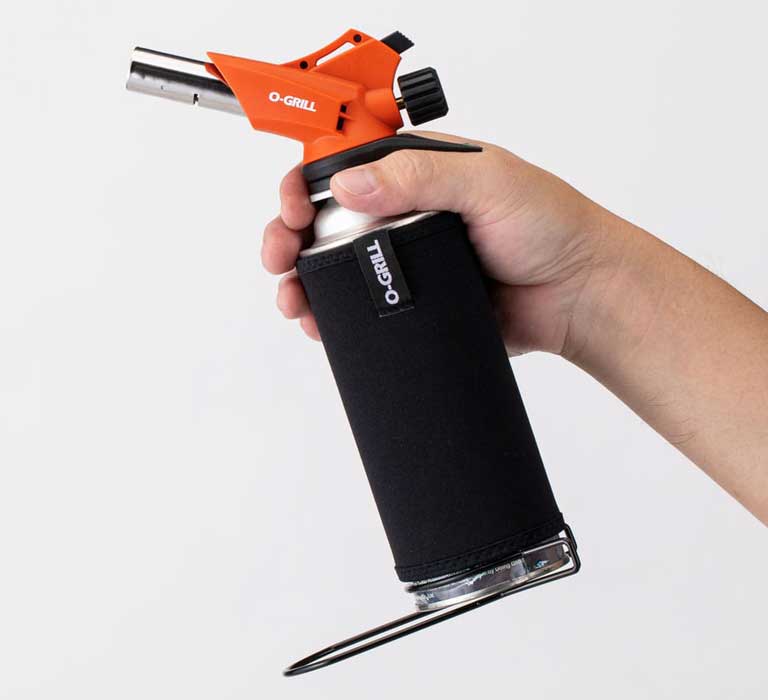 GT-600A High Output Cartridge Torch in the Hand